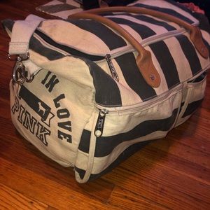 Victoria’s Secret Pink weekend bag